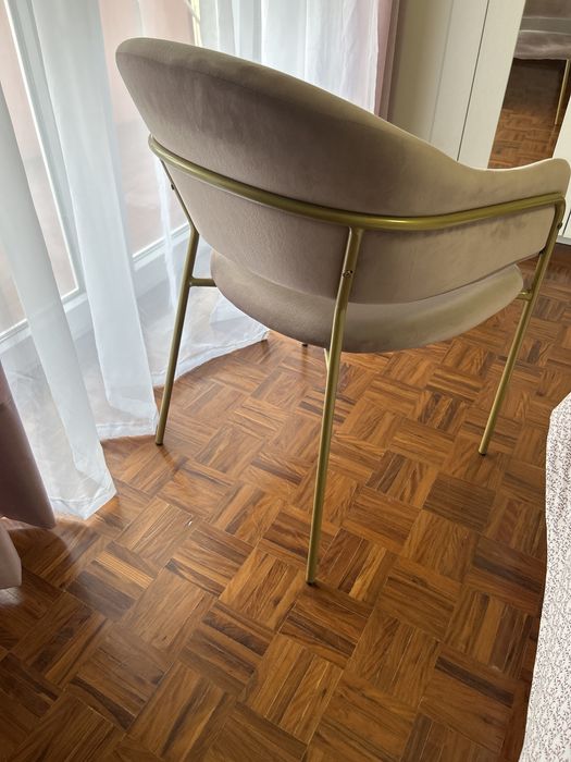 Cadeiras de sala Rosa