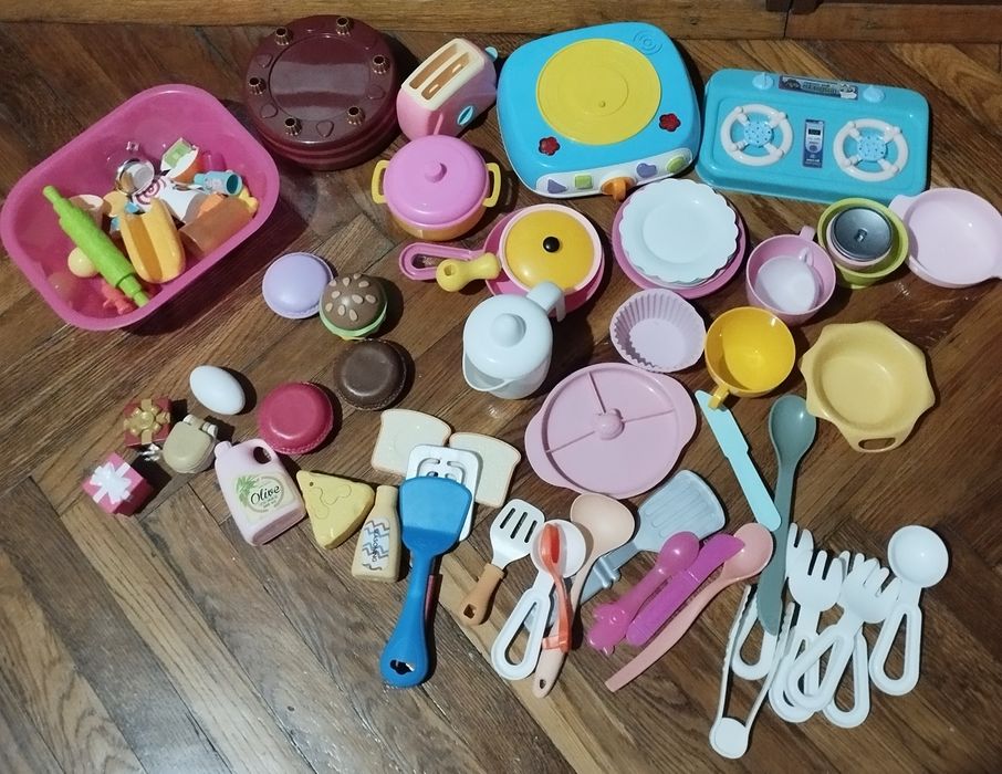 Дитячий набір плита + посуд та ін.
