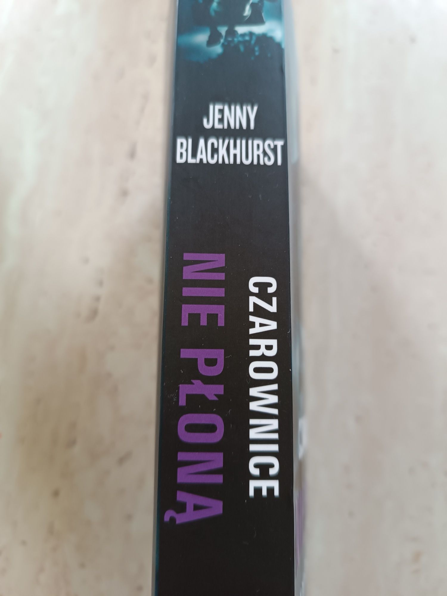 Jenny Blackhurst Czarownice nie płoną