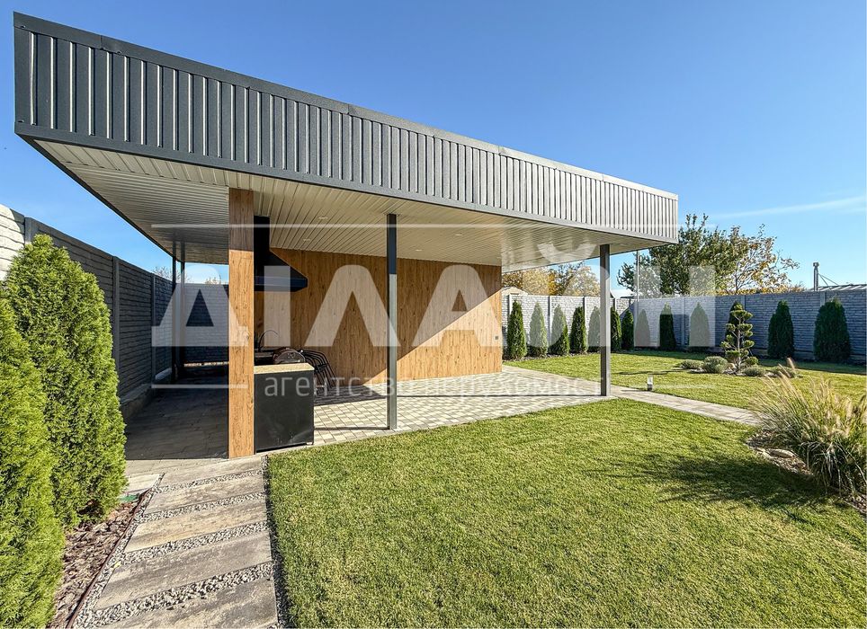 Новий казковий будиночок в гарному районі