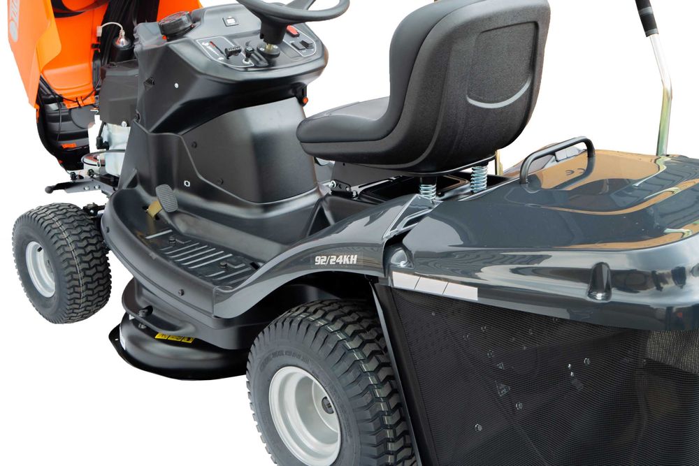 Mocny Traktorek OLEO-MAC OM 92/16 KH Hydro 16KM 92cm 300L+PRZYCZEPKA