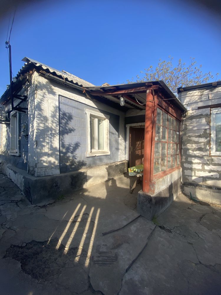 Трикімнатний будинок неподалік вул. Київська