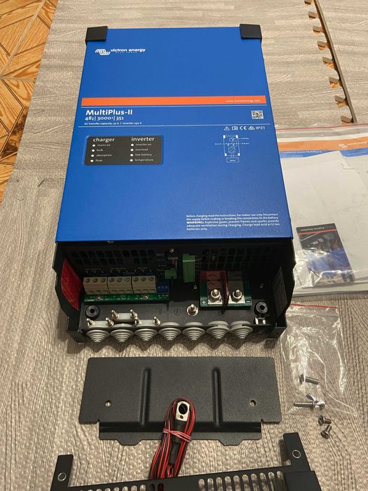 Victron Energy MultiPlus-II 48/3000/35-32 (3 кВА/2,4 кВт, без MPPT)