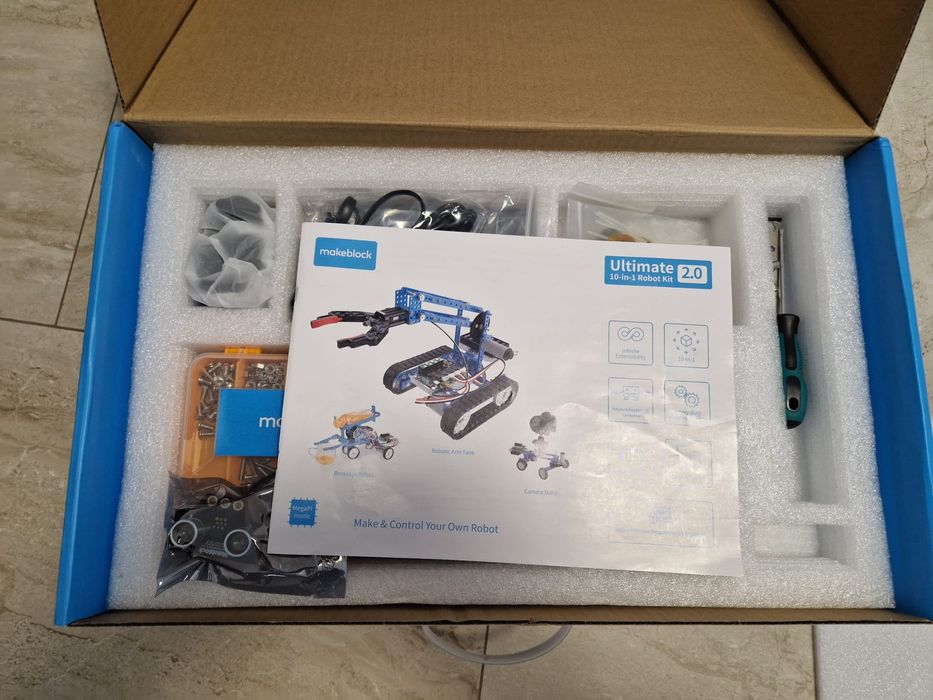 Robot edukacyjny MakeBlock Ultimate 10in1 Robot Kit 2.0