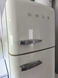 Frigorífico smeg creme