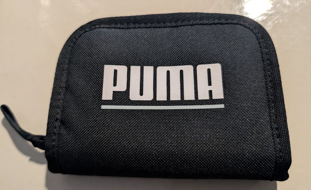 Carteira Puma com fecho