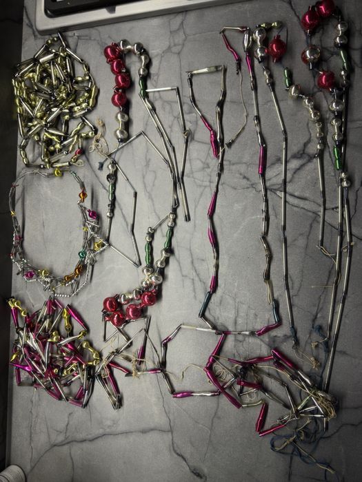 Новогодние игрушки,дед мороз,подставка под серебристую елку