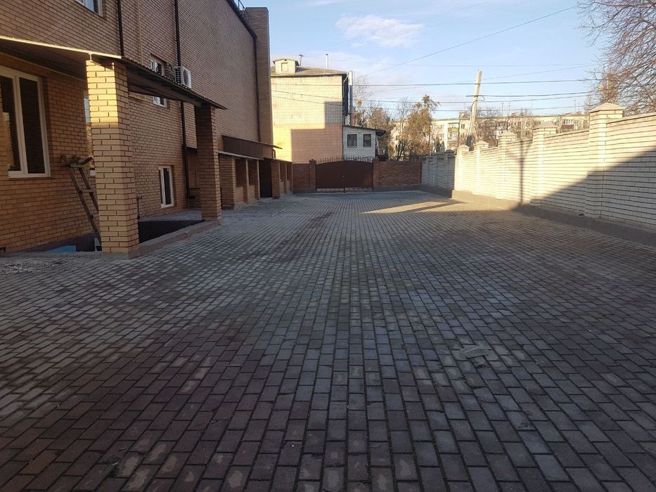 Продаж комерційної нерухомості в місті Житомир, вул. Вітрука 17А