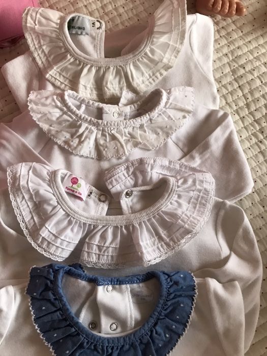 Bodys de bebe desce 12 meses até aos 18 meses em estado novo