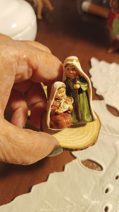 Presépios miniatura pintados à mão