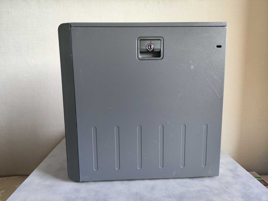 Fujitsu Celsius W280 | i5-650 | SSD+HDD | Windows 11 Pro 24H2