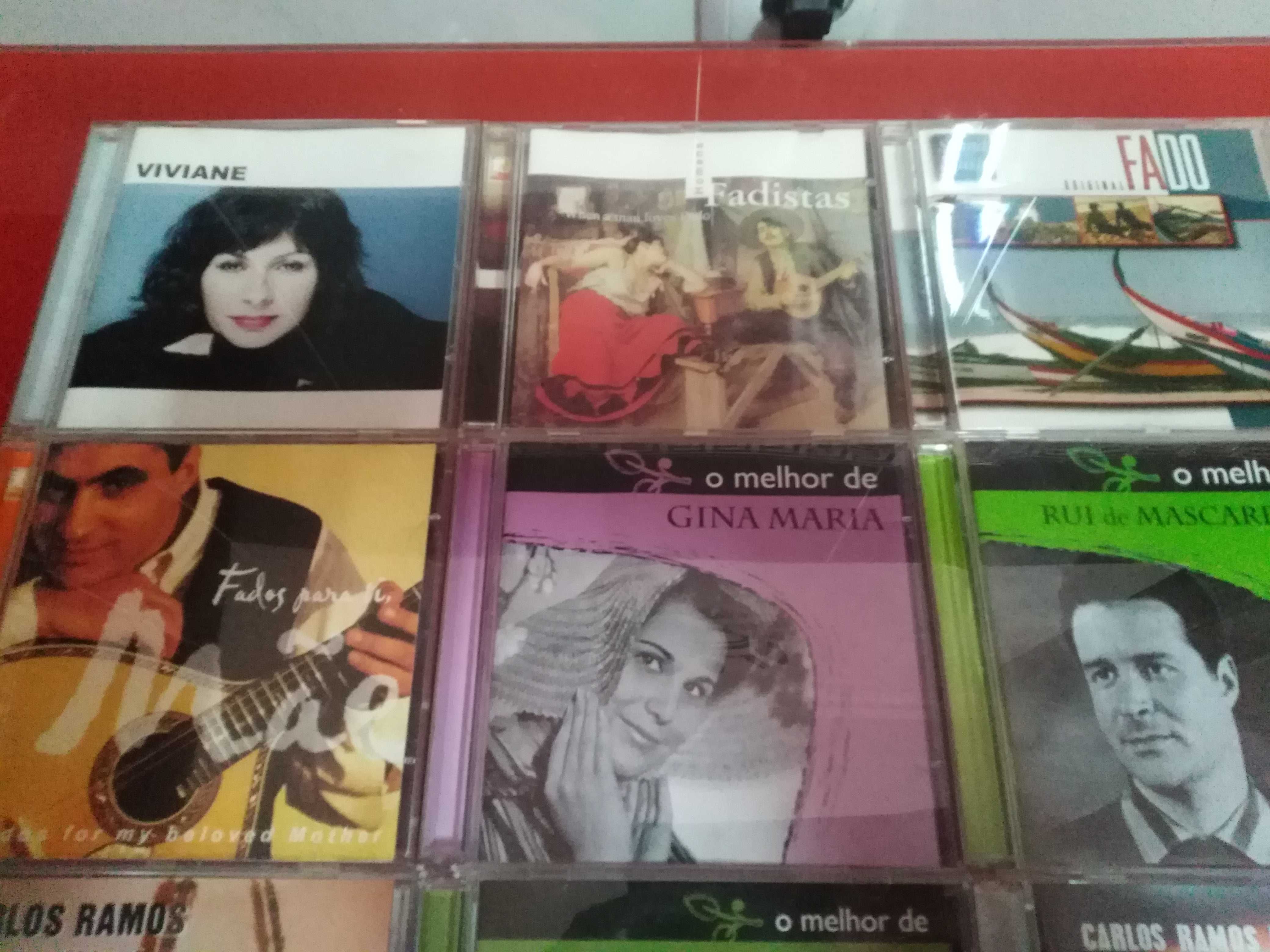 Conjunto de 13 CDS de Fado 1€ cada.