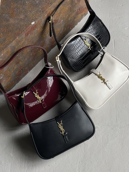 Сумка Yves Saint-Laurent Hobo Le 5 À 7