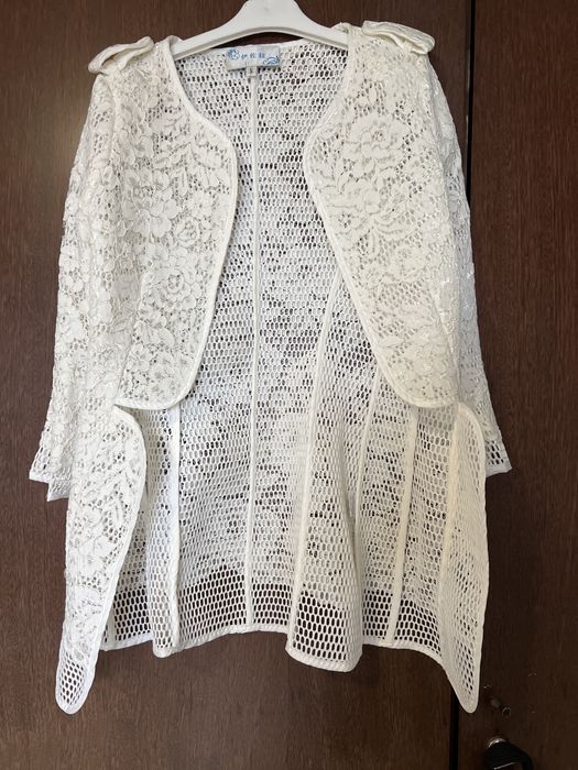 Мережана накидка кремового кольору