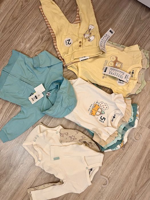 Nowa mega paka z metkami 68 dla chłopca