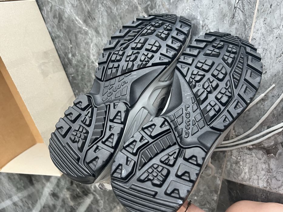 Lowa, goretex, нові без коробки