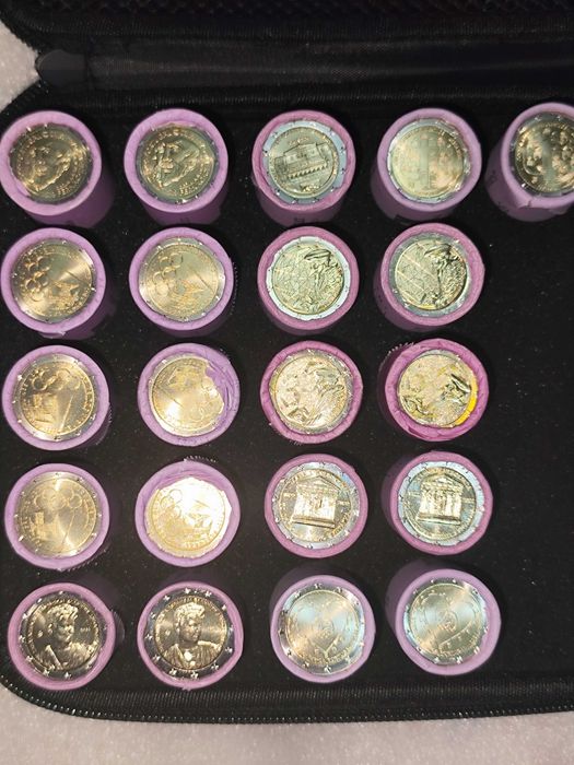 Rolos de moedas comemorativas de 2€