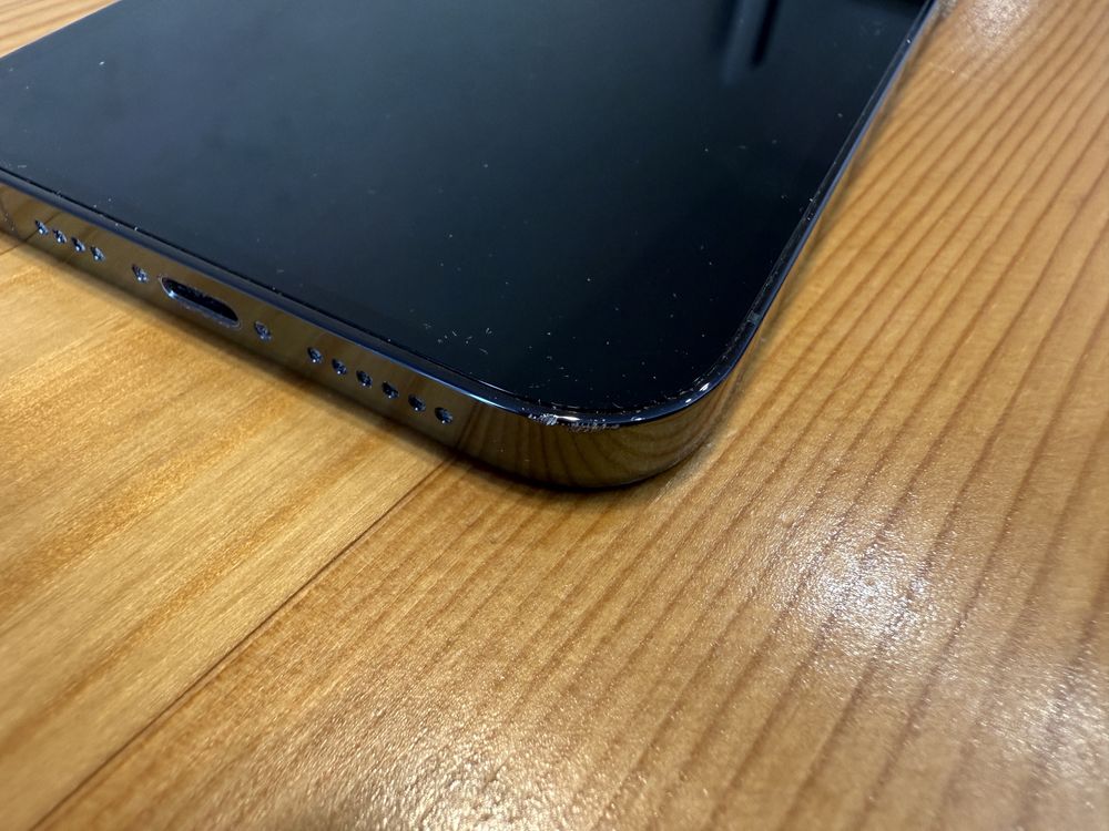 Чудовий IPhone 12 pro max 256gb