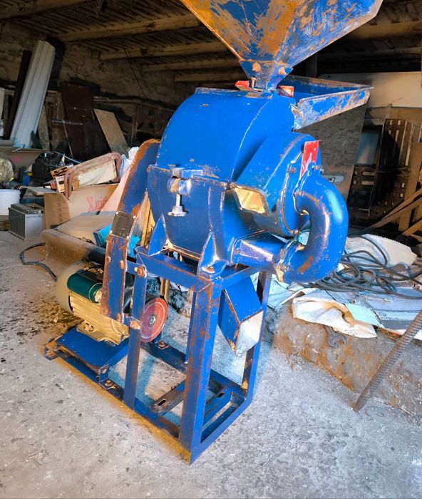 Мельница - кормоизмельчитель