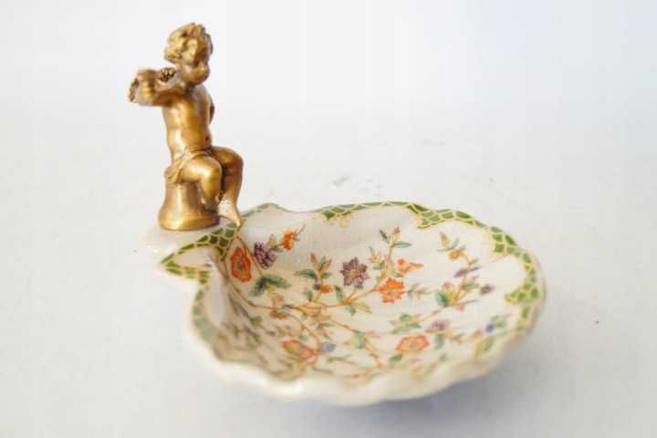 Mydelniczka paterka z aniołkiem porcelana + brąz