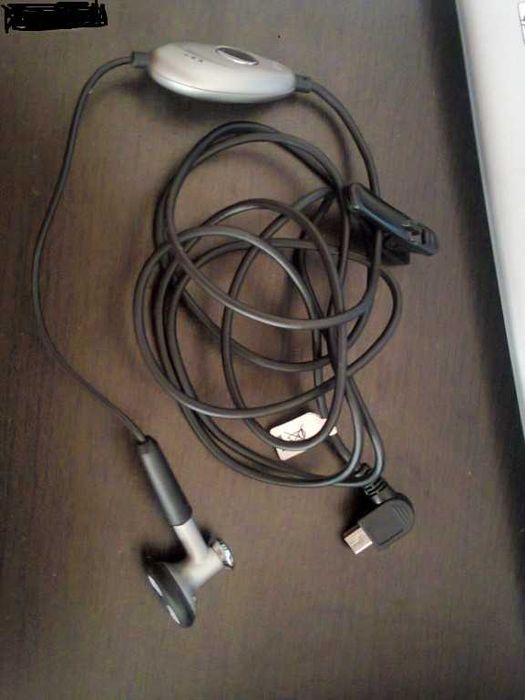 Telemóveis, adaptadores, carregadores, transformadores, auriculares