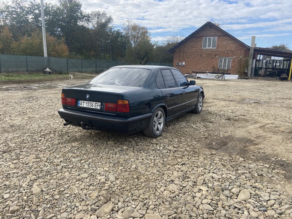 Продам BMW e34 520I