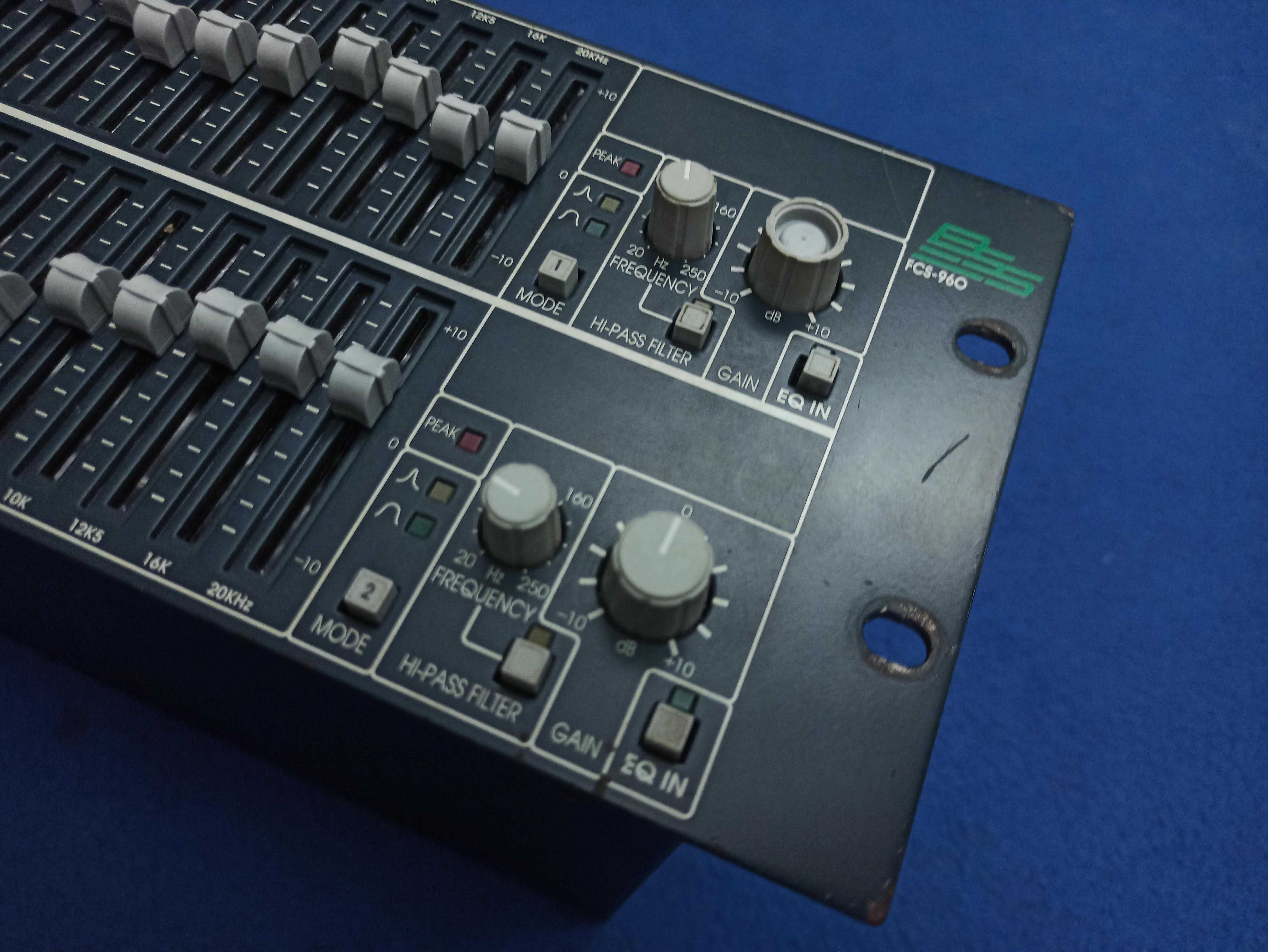 Equalizador Grafico BSS FCS 960