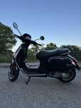 Troco ou vendo Vespa GTS 300