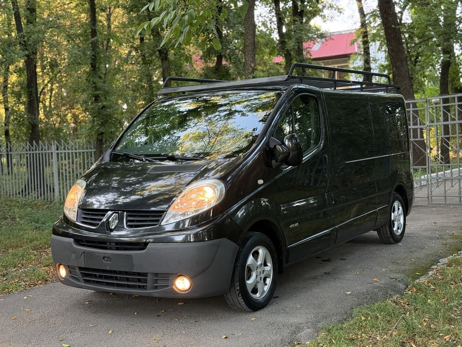 Продам Renault Trafic 2.0 D 2011