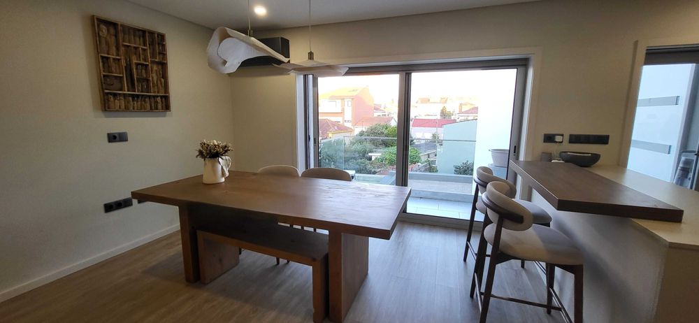 Vende-se -  T2 Duplex Espinho