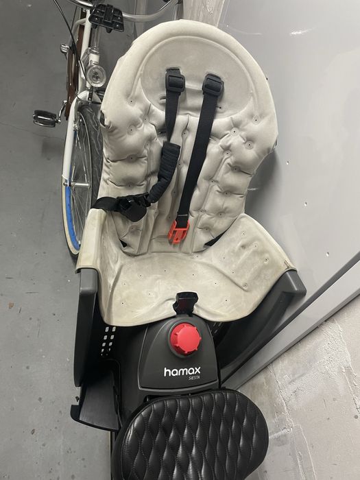 Fotelik rowerowy HAMAX Siesta Czarno Szary do 22KG