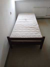 Łóżko drewniane brązowe stan używany