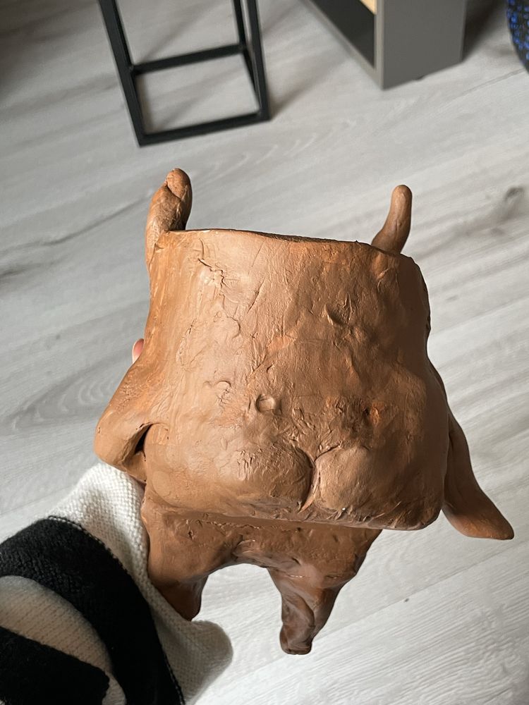 Doniczka mandragora harry potter z gliny stojąca handmade