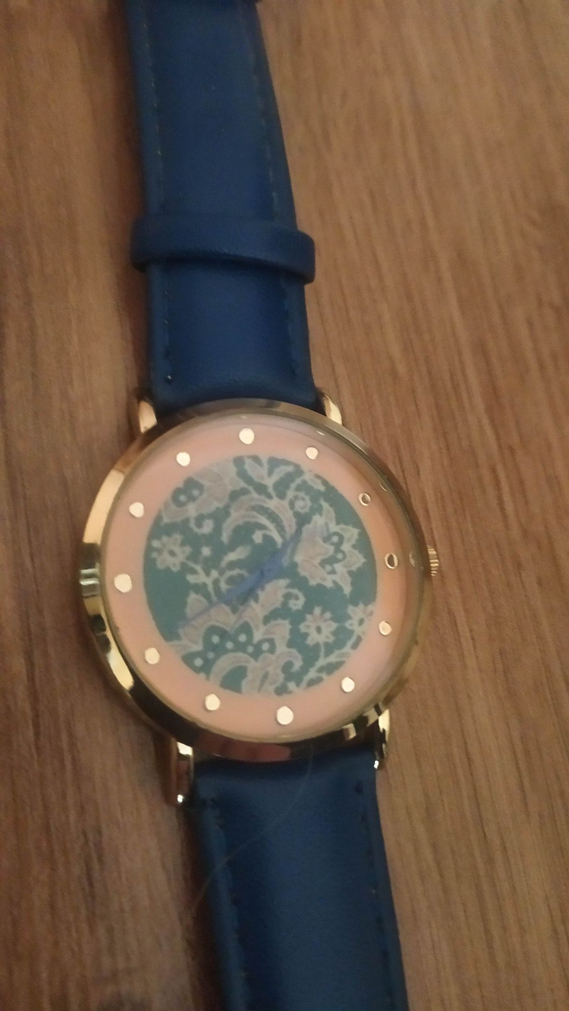 Жіночий годинник кварцевий женские наручные часы