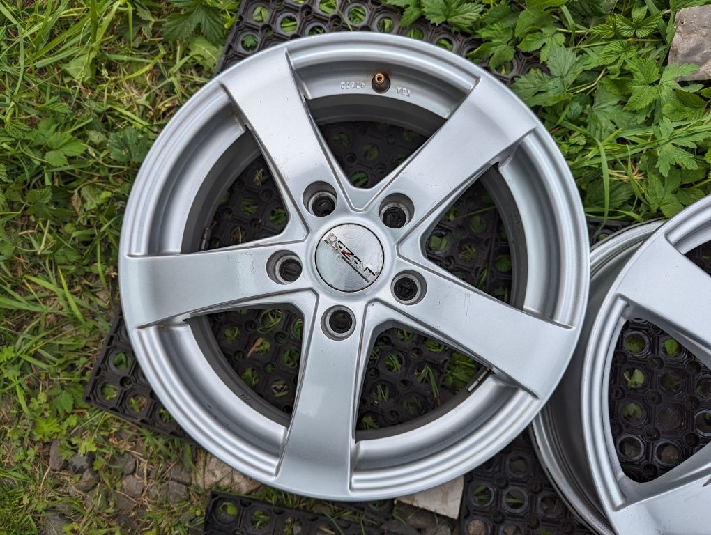 Диски Dezent 6Jx15 5*114.3 ET48 Kia Hyundai Suzuki Mazda Toyota Honda