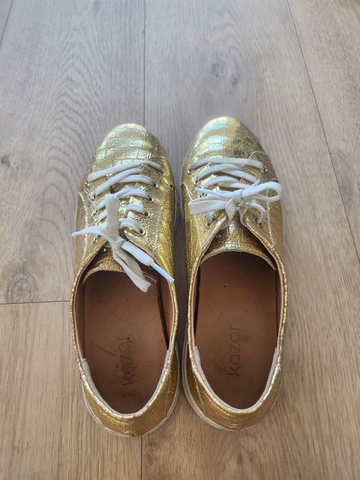 Sneakersy kazar zlote