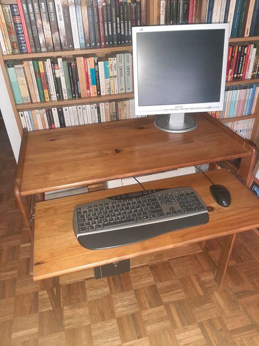 Computador ASUS P 4 completo, leitor DVD e leitor disquetes