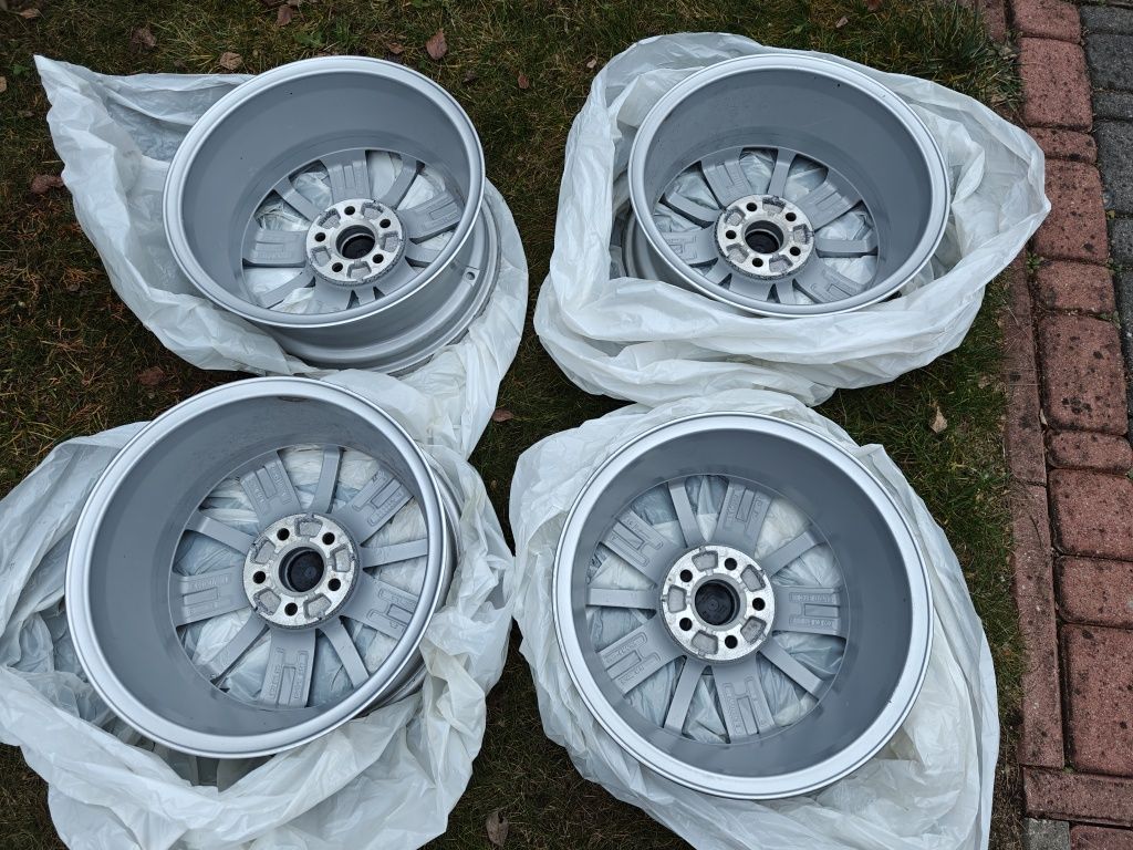 Felgi VW 15 6j ET40 5x100 stan bdb