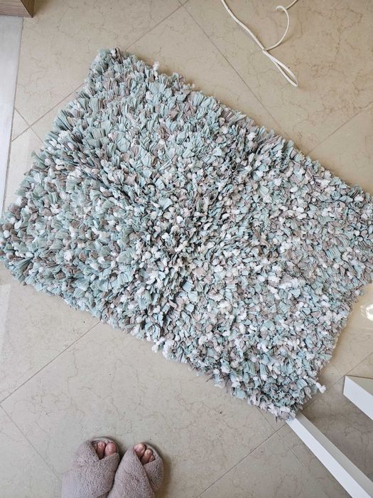 Tapete azul, cinza e branco