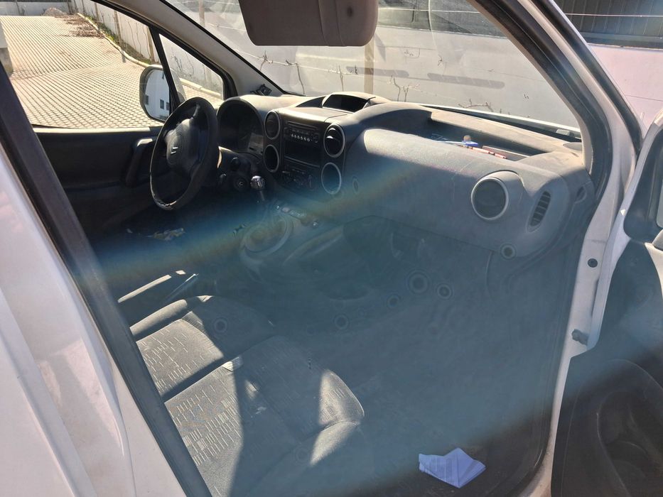 Vendo Carrinha Berlingo de 3 lugares