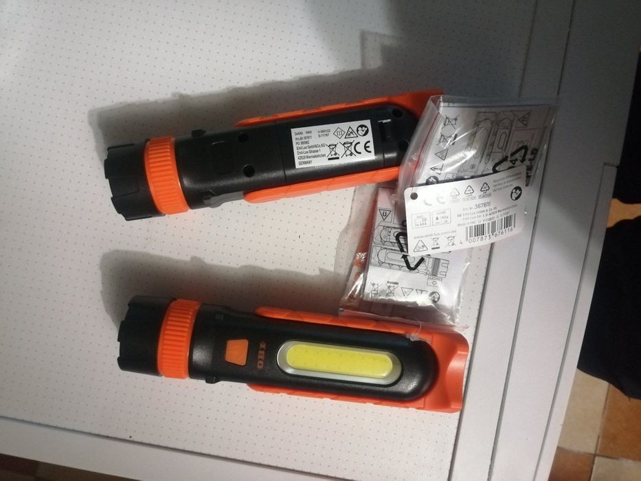 Лампа- ліхтарик на магніті