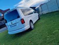 Uszkodzony VW caddy Maxi 7 Osób