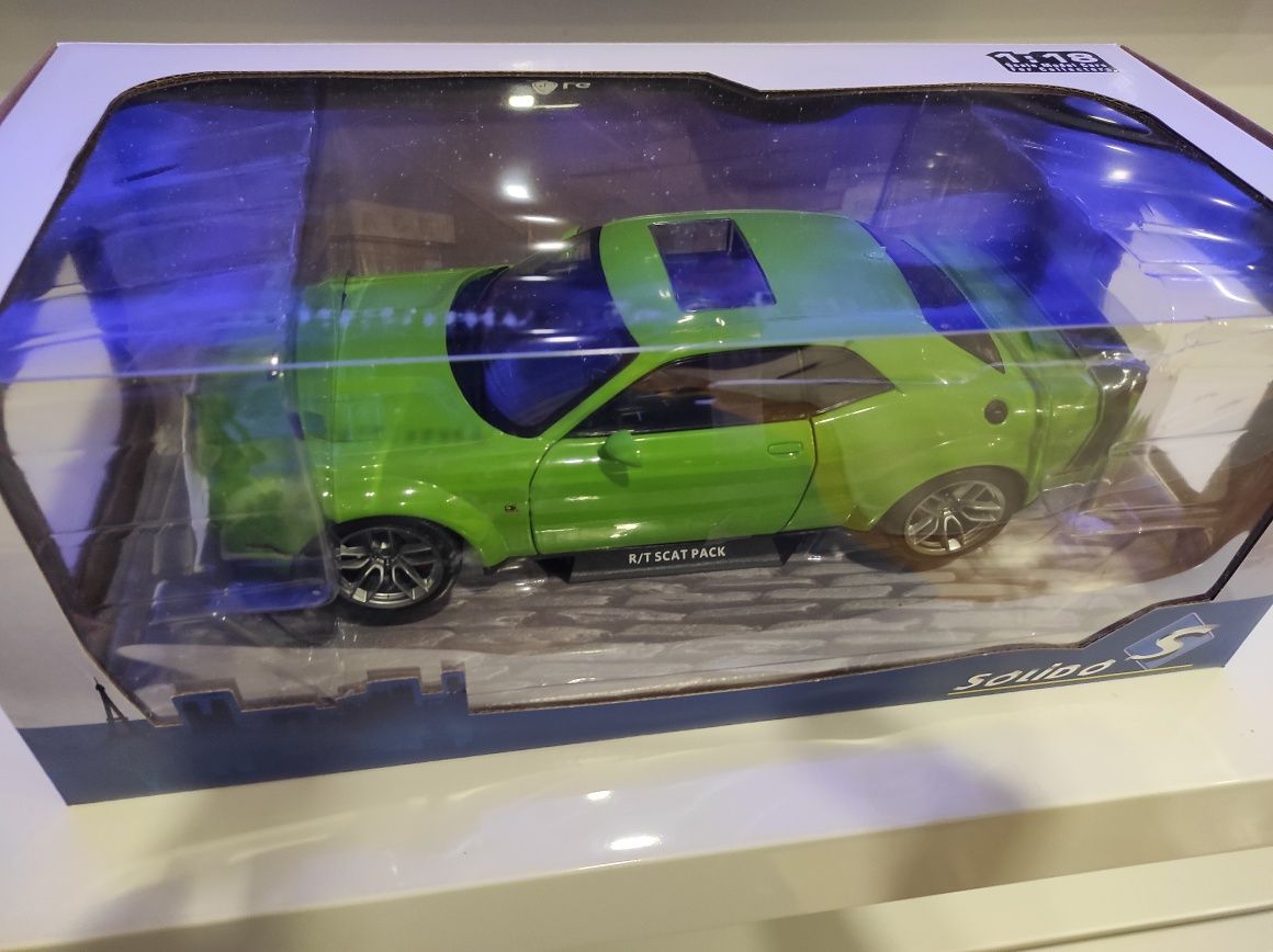 1:18 Dodge Challenger 2020 Rt Solido