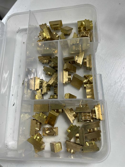 Прес для гарячого тиснення на шкірі, пресс для тиснения на коже