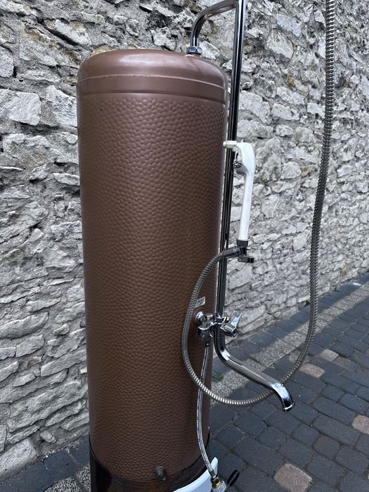 Stary miedziany bojler prysznic podgrzewacz do wody