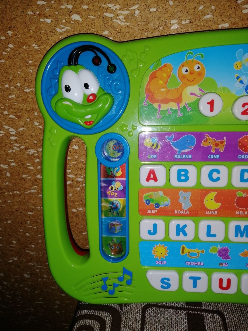 Музыкальная интерактивная игрушка азбука планшет Абетка Clementoni