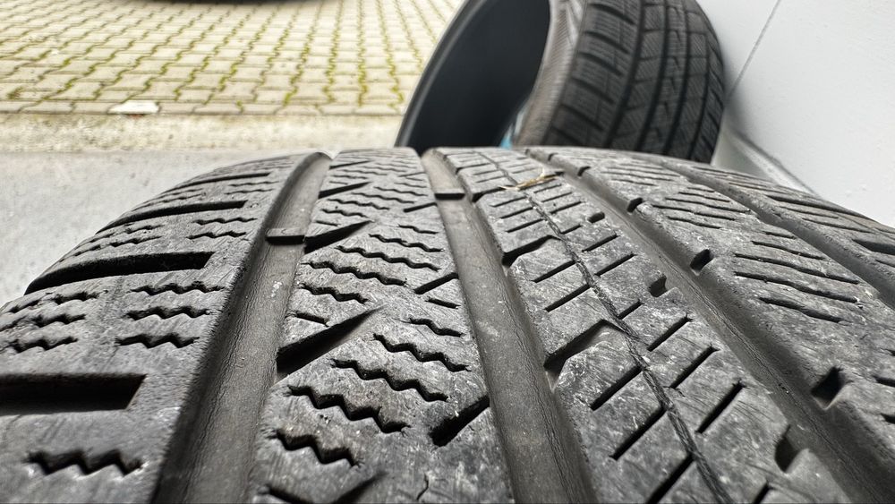 Opony wielosezonowe Vredestein Quatrac Pro 235/40 R19