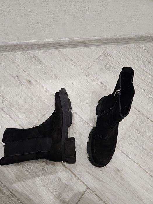 Замшеві Челсі Українського бренду VZHENEBOSI