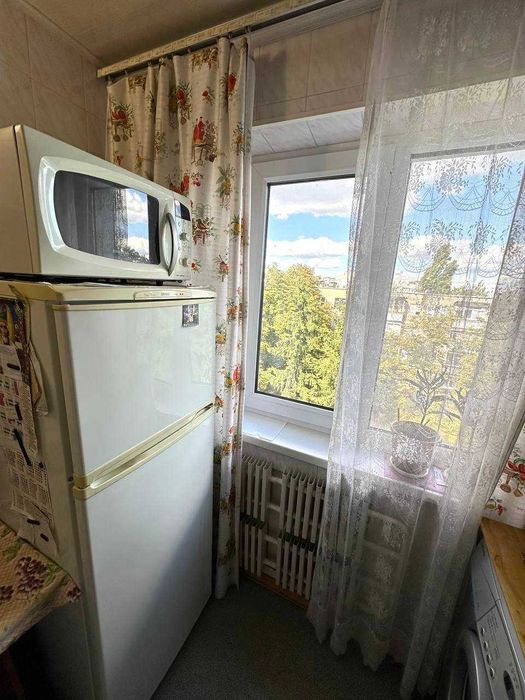 Продам 2кв 533 м/р метро Героев Труда МОЖНО Є-ВІДНОВЛЕННЯ!