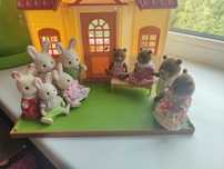 Будиночок + 2 сім'ї Sylvanian Families